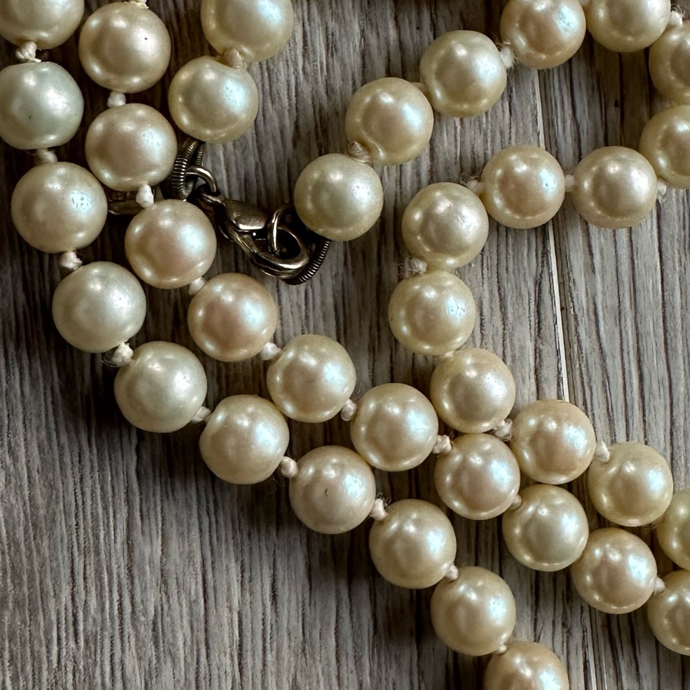 Vintage Monet Knotted Glass Pearls 28” - Picture 3 of 4